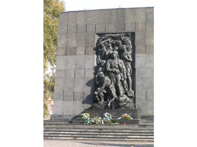1734744-Monument_to_the_Ghetto_Heroes_Warsaw